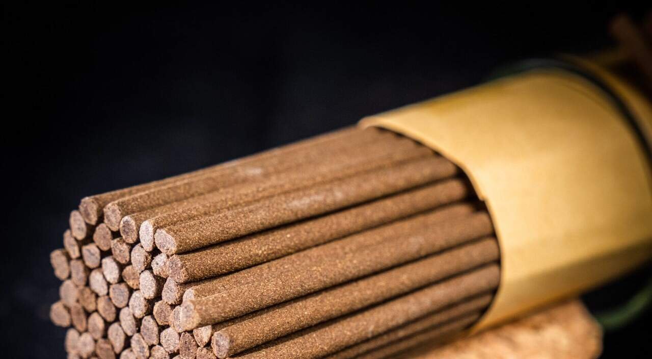 Agarwood Incense Sticks — Agarwood Incense wholesale China, image 4
