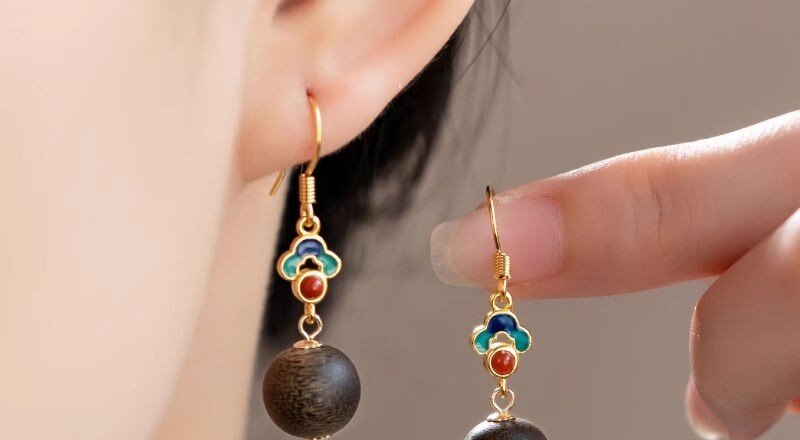 Серьги из агарового дерева — Серьги из агарового дерева ручной работы — каждая пара уникальна по текстуре, аромату и оправе. На заказ от 98 USD., image 4