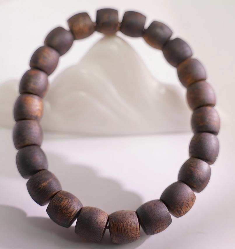 Bracelet perles tambour simple — Bracelet traditionnel en bois d'agar perles tambour — forme chinoise classique, parfum oud naturel riche., image 2