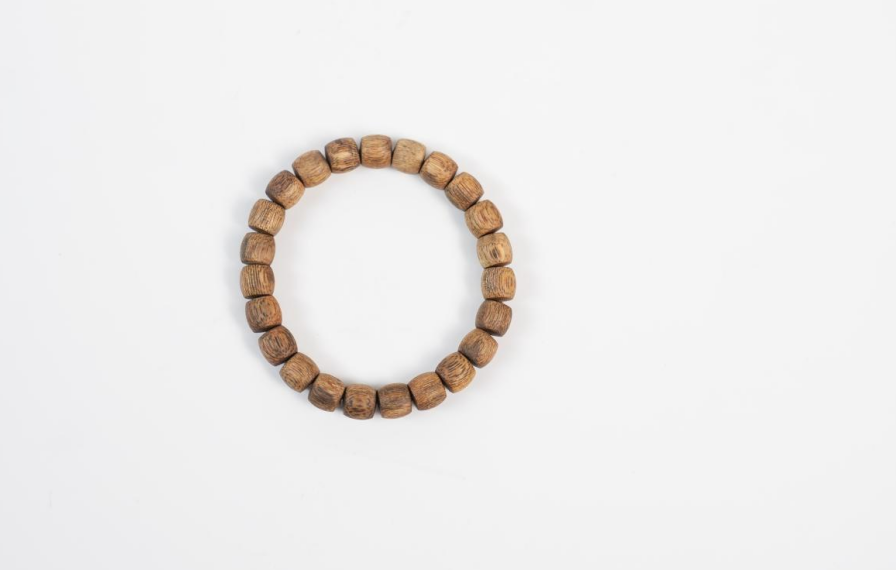Bracelet perles tambour simple — Bracelet traditionnel en bois d'agar perles tambour — forme chinoise classique, parfum oud naturel riche., image 3